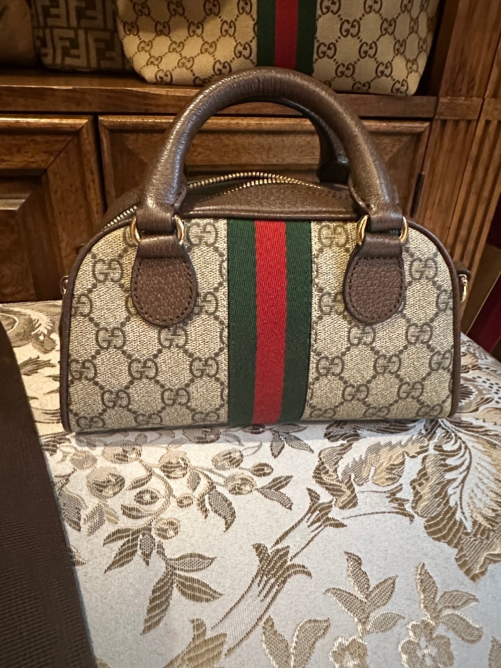 Gucci Beige GG Supreme Mini Top Handle Bag with Green-Red Stripe - Picture 4 of 8